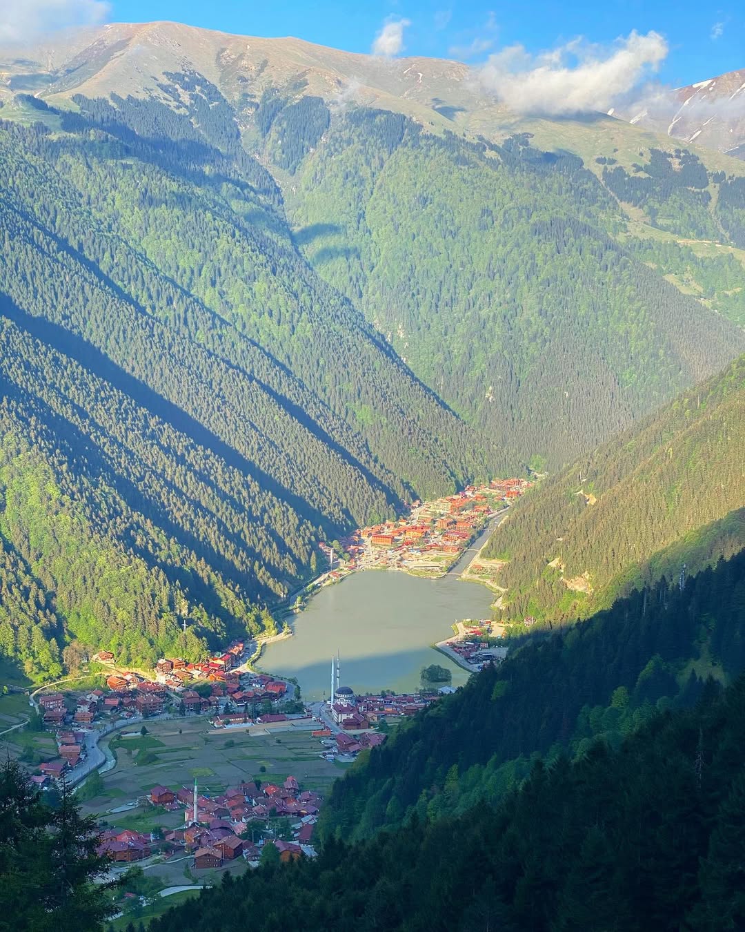 بحيرة أوزونغول